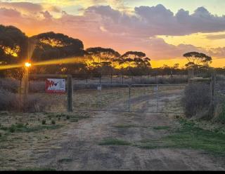 White Cliff Farm House - Mildura - 1