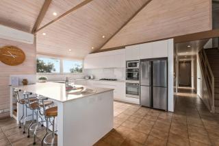 Silvertop Snowy Mountains - 7