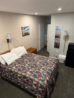 Fins and Feathers Lodge - 7