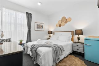The Ultimate Villa In Central City Christchurch - Sleeps Up To 33-Guests - Christchurch - 6