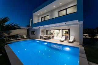 Luxury villa with a swimming pool Primosten - 23550 - Primošten - 9