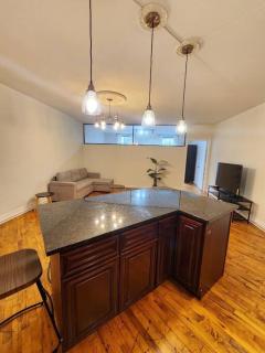 Spacious Loft Near River - Sleep 6 - Philadelphia - 4
