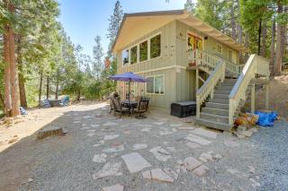 Cottage with Fire Pit and Grill in Mi-Wuk Village! - Mi-Wuk Village - 9