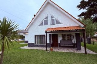 Casa de Playa, Piscina y Jardín - Playa Hermosa - 0