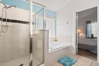 618 - Fabulous Light Bright 4 Bed Pool Home - Davenport - 1