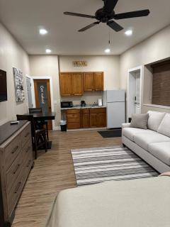 Palmer's Hideaway - 1