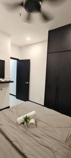 Neu Suites by VR - 7