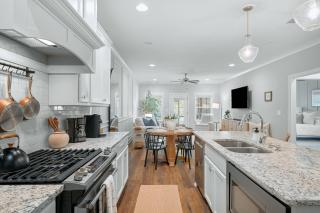 Serene 3BR, Family Friendly, Remote Workspace, Sleeps 8! - Auburn - 3
