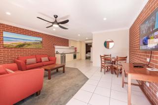 The Roseville Apartments - 8