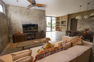 Casa Sajé Your Tropical Retreat - Canggu - 8