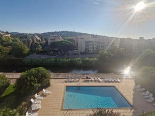 Beau 2 pièces climatisé avec terrasse et piscine, proche centre Sainte-Maxime - FR-1-780-85 - Sainte-Maxime - 9