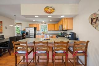 Lovely Mountain Home with Wifi and AC in Serene area of Morganton - Morganton - 4
