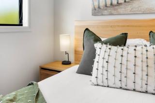 Paradise Palms 4BR Coastal Escape - 3