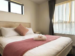 10 Sec Walk to Playground in Hobsonville - 3