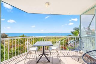 Beach Overlook - Absolute Resort-style Living - Urangan - 8