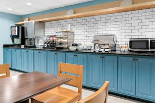 Country Inn & Suites by Radisson, Columbia Airport, SC - Columbia - 2