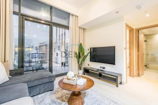 Relaxing 1BR Apartment with Built-in Wardrobe & Community View in Azizi Riviera 4, Al Merkadh by Deluxe Holiday Homes - Dubai - 1