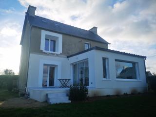 Maison vue sur mer avec jardin - 0