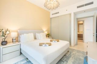 Exclusive 1BR with Private Beach Access - Dubai - 1