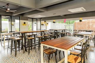 C Suites - Emerald - 0