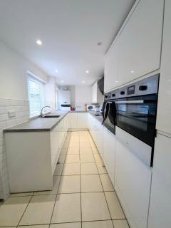 Charming 3-Bedroom Home in Sunderland - 8
