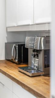 Spacious 2-Bed Ground Floor Flat with Private Garden - Londra - 3