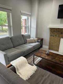 Charming 2BR Near Downtown & Attractions - Columbus - 6
