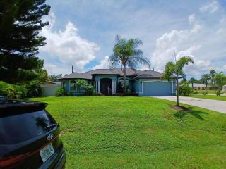 Port Charlotte Palms-Pet friendly, Heated Private Pool and Mini Orchard - Port Charlotte - 8