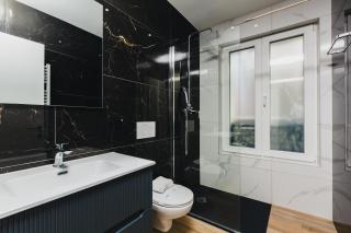 Home Sofia Room 5, for Couples -By EasyLife Swiss - Lugano - 3
