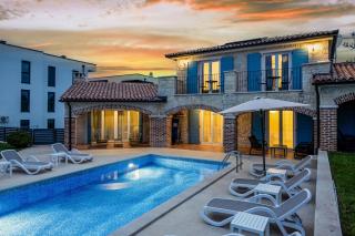 Villa Mila in Medulin with sea view and private pool only 300 meters from the beach - Medulin - 4