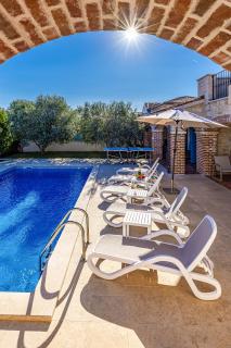Villa Bosco in Medulin with sea view and private pool only 300 meters from the beach - 4
