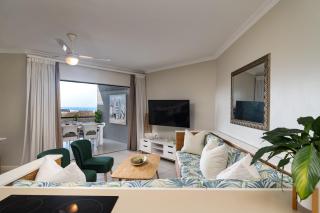 The Village 12 - Sheffield Beach - 0