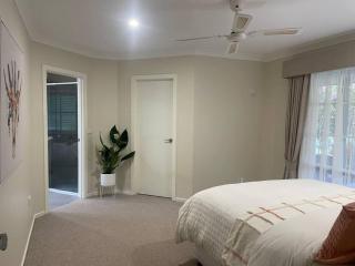 The Old Rose Farm House - 3