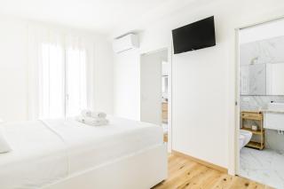 Luxury Villa - Exclusive Property With Private Box - Milan - 9