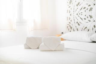 Luxury Villa - Exclusive Property With Private Box - 1