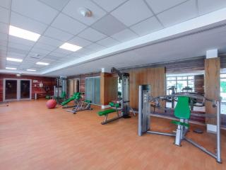 Warm 2-Bedrooms with modern kitchen interior in The Greens! - Dubai - 6