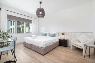 Warm 2-Bedrooms with modern kitchen interior in The Greens! - Dubai - 7