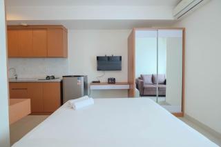 Comfort Living Studio at Grand Kamala Lagoon Apartment By Travelio - 8