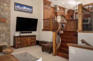 Iron Horse Manor home - 1