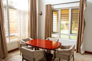 Family 3bed House - Kampala - 8