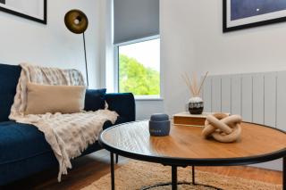Stylish Two-Bed Home Near Nature & Transport Links - Nottingham - 5