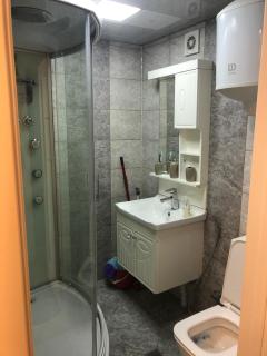 Izmir Street Apartment, near Hyatt Regency - Baku - 4