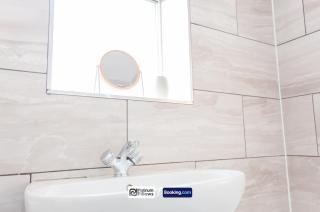 Monthly & Weekly Deals Available, Business & Leisure, Parking, Oxford, 2 Bedroom Apartment - Oxford - 5