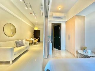 Uptown Parksuites BGC - Manila - 5