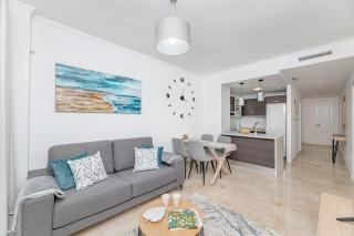 New and Fresh 2 bedroom in Small Oasis RDR352 - 0