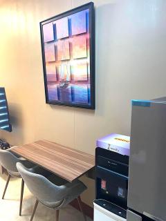 Near Mall Of Asia Shore 3 Residences with balcony - Manila - 2