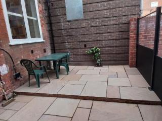 Superb City Centre apt with parking - Chester - 2