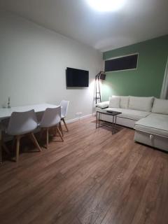 Durres City Center Apartment With Balcony - Durazzo - 8