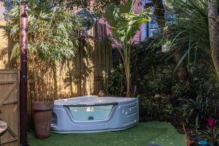 Unique Tiny Smart Home with Private Garden, Jacuzzi, PS5, Cinema Projector - Sintra WOW - Sintra - 0