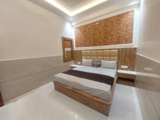 Taj Belleza Vista By Trippizo - 9